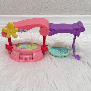 Hasbro LPS Littlest Pet Shop Fancy Friends Flip Bed Playset Accessory